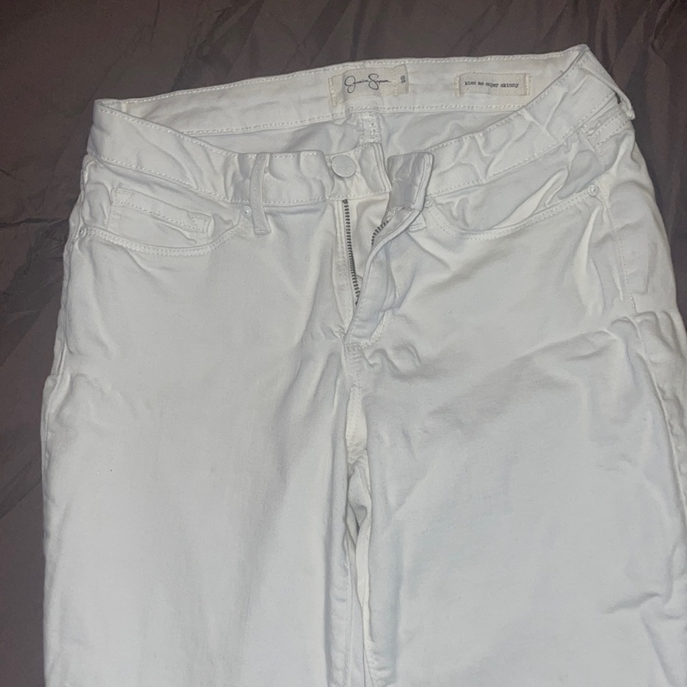 Jessica Simpson kiss me super skinny pants; Color:white, Size:28